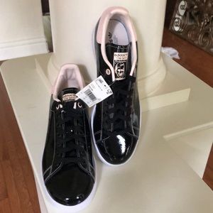 Stan Smith patent black with pink suede sneaker